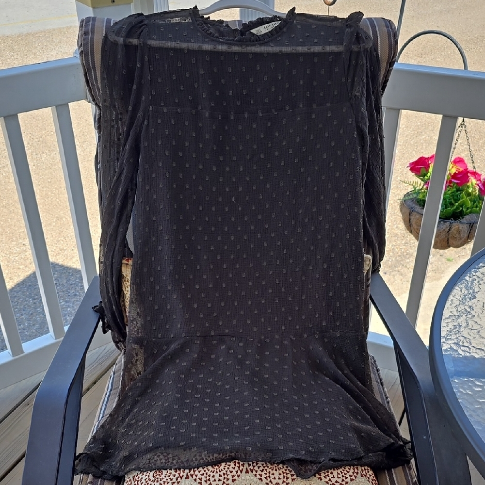 Stylish Black Sheer Top - Picture 6 of 9
